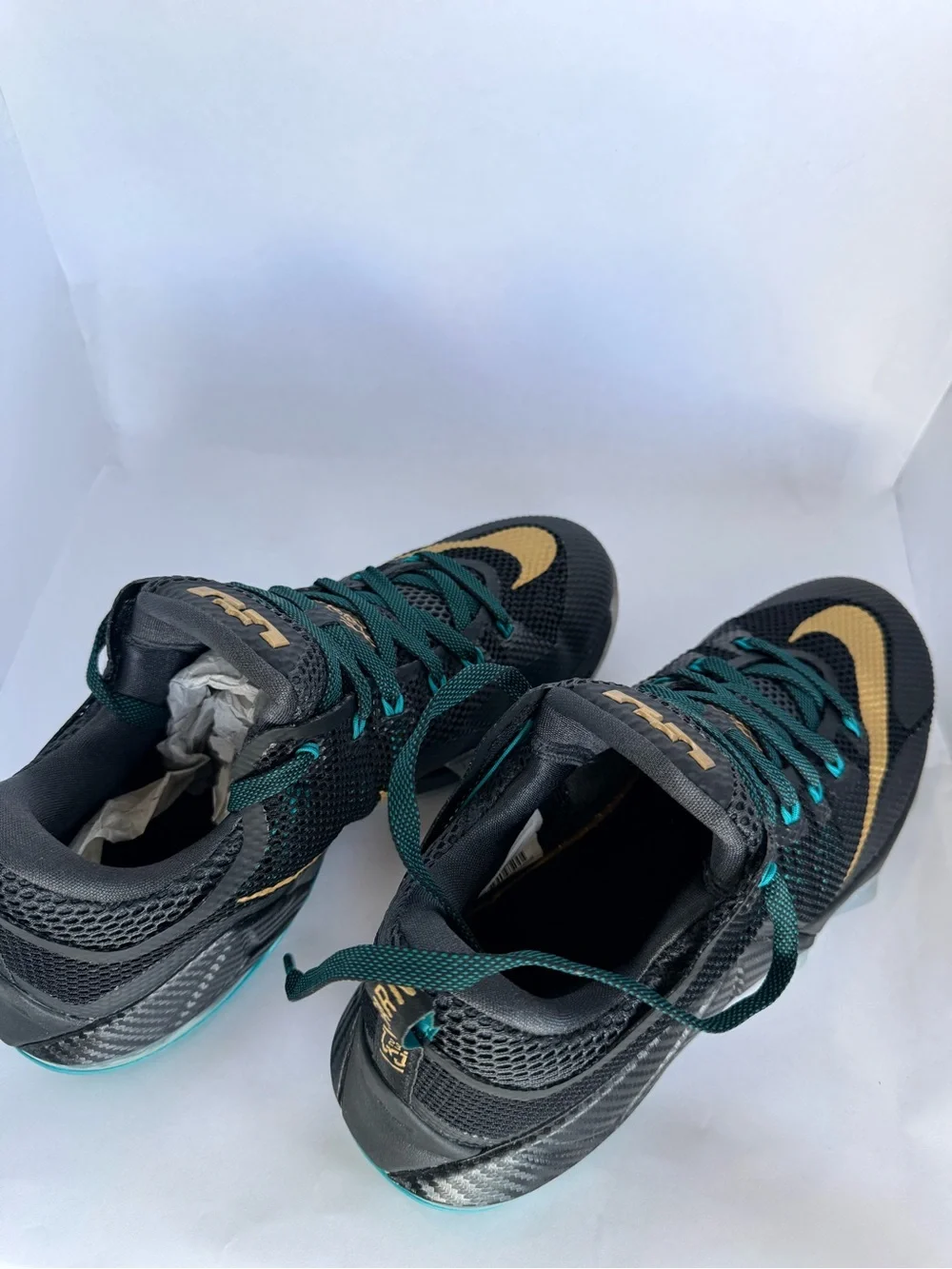 CIB Nike Men's Low-Top Basketball Shoes - Black/Gold/Green